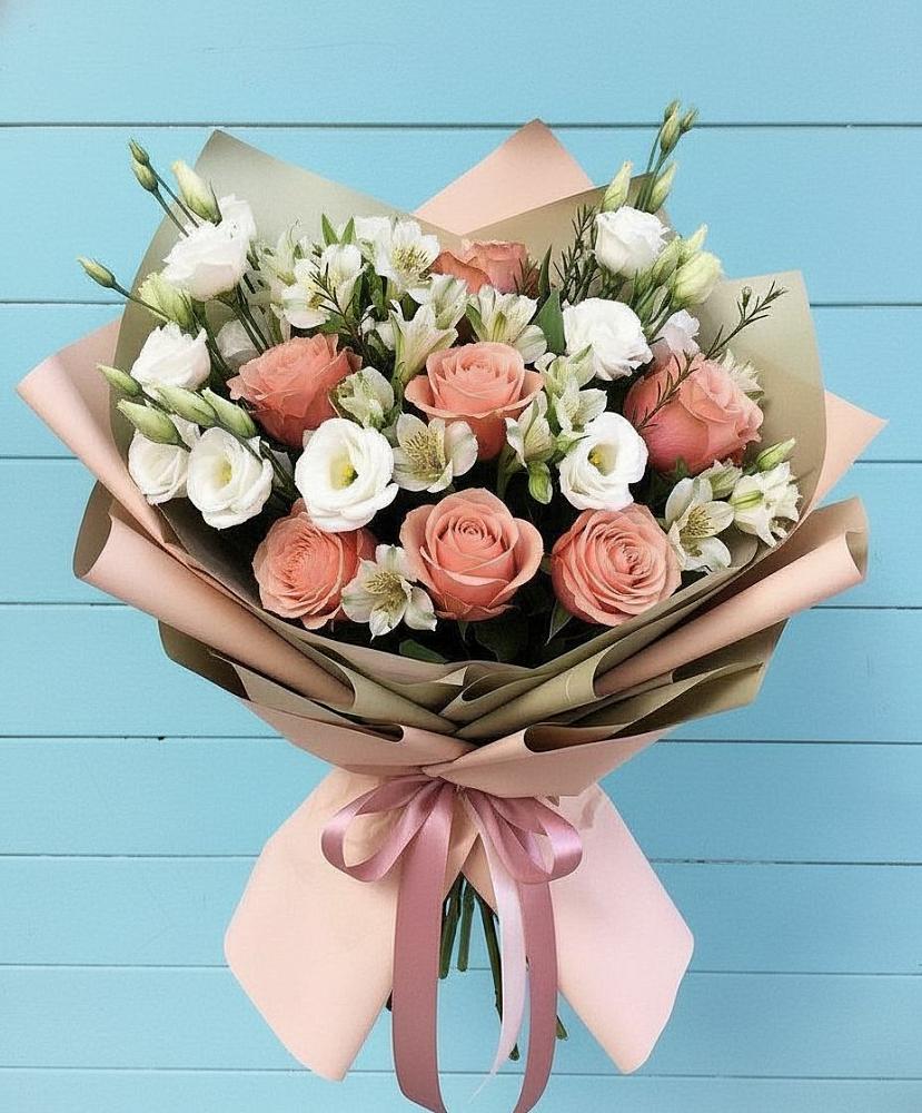 Букет цветов из: Розы, Альстромерии и Лизиантусы в Станционно-Ояшинском