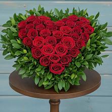 Цветочная композиция из Розы в виде сердца в Станционно-Ояшинском