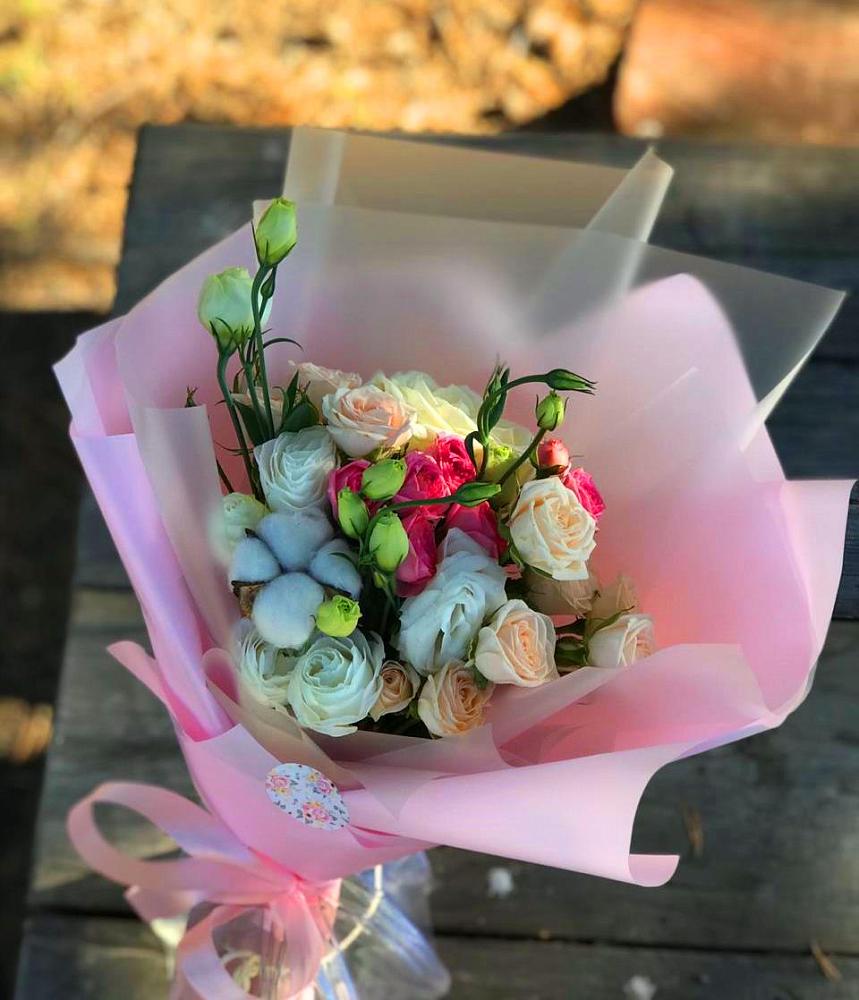 Букет цветов из: Розы и Лизиантусы в Станционно-Ояшинском