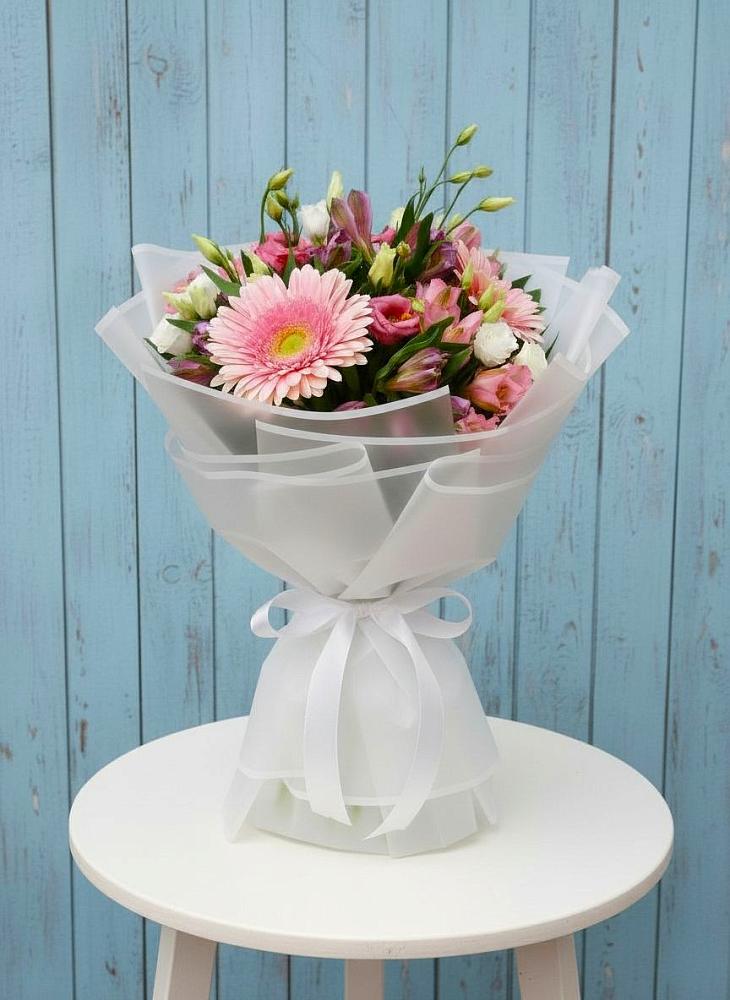 Букет цветов из: Герберы, Альстромерии и Лизиантусы в Станционно-Ояшинском