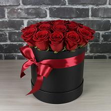 Цветочная композиция из Розы в шляпной коробке #REPLACE_PRED# Станционно-Ояшинском