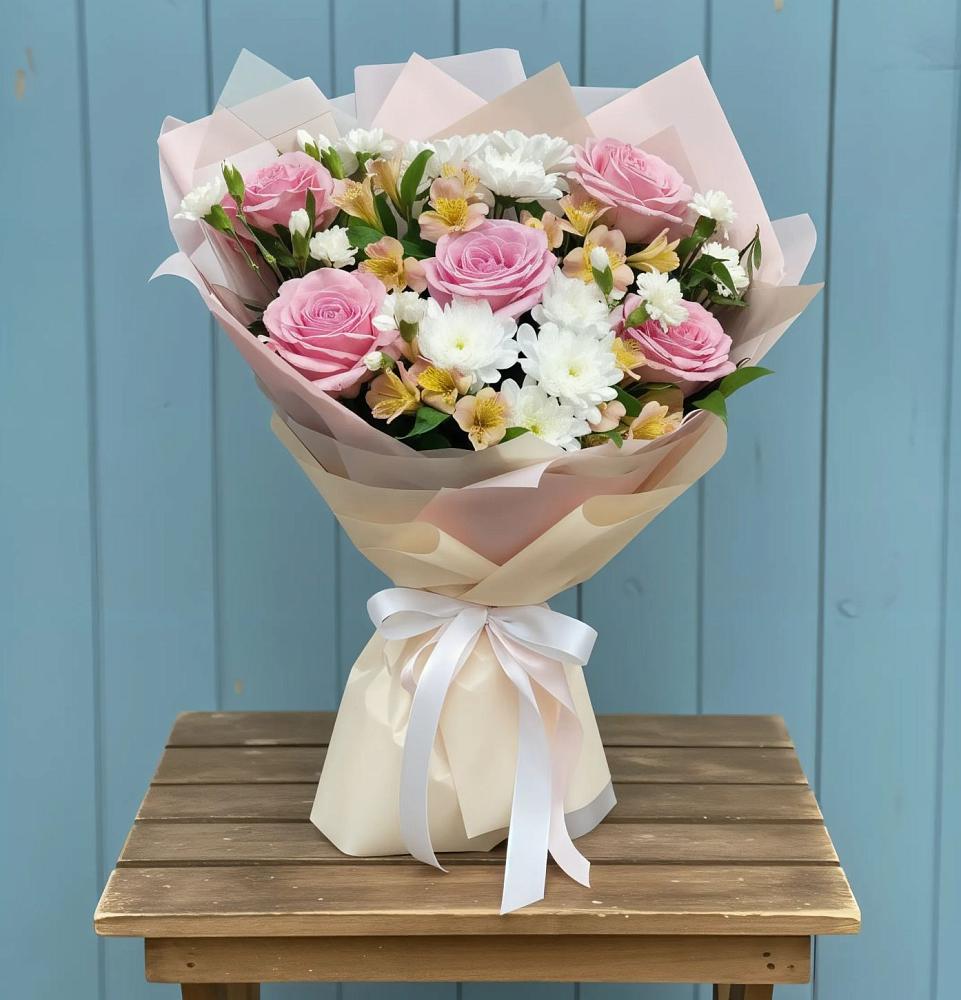 Букет цветов из: Гвоздики, Орхидеи и Розы в Станционно-Ояшинском