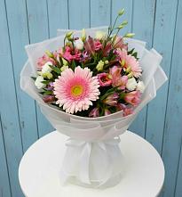 Букет цветов из:  Герберы, Альстромерии и Лизиантусы в Станционно-Ояшинском
