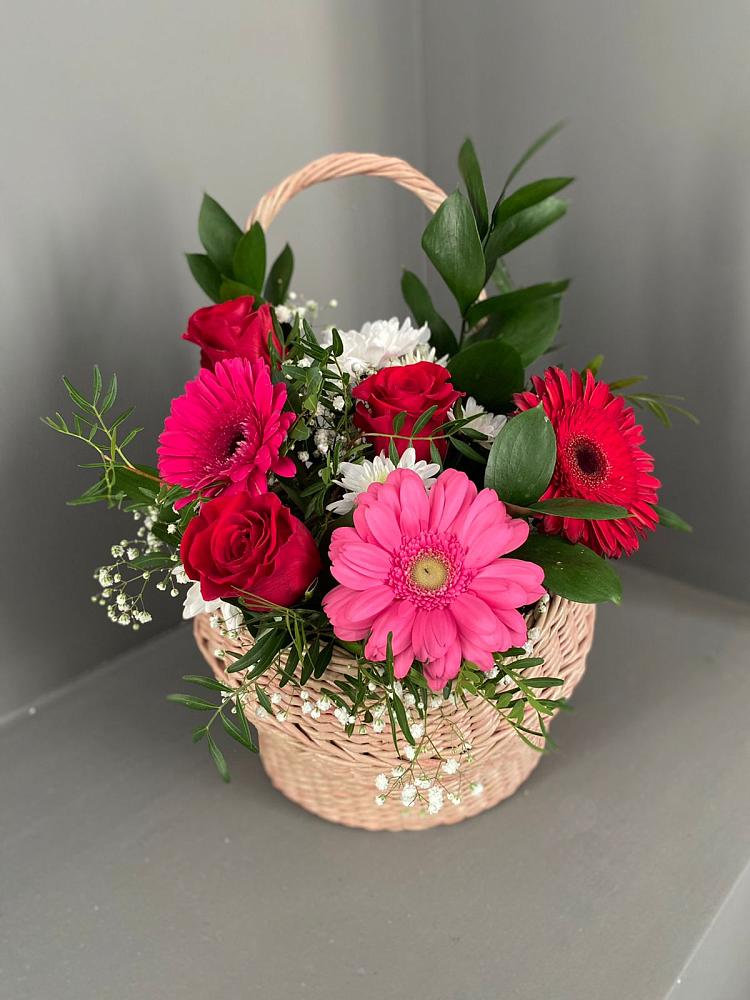 Цветочная композиция из Розы, Хризантемы и Герберы в корзине в Станционно-Ояшинском