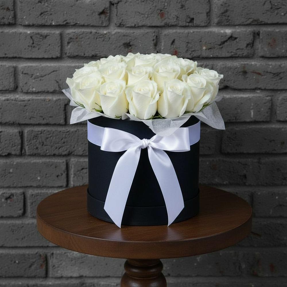 Цветочная композиция из Розы в шляпной коробке в Станционно-Ояшинском