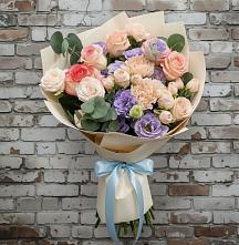 Букет цветов из:  Розы, Лизиантусы и Гвоздики в Станционно-Ояшинском