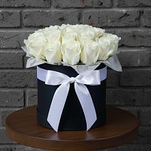 Цветочная композиция из Розы в шляпной коробке в Станционно-Ояшинском